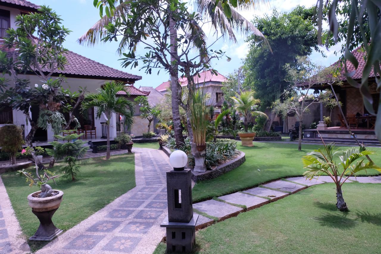 Puri Nusa Beach Hotel Нуса-Лембонган Екстер'єр фото