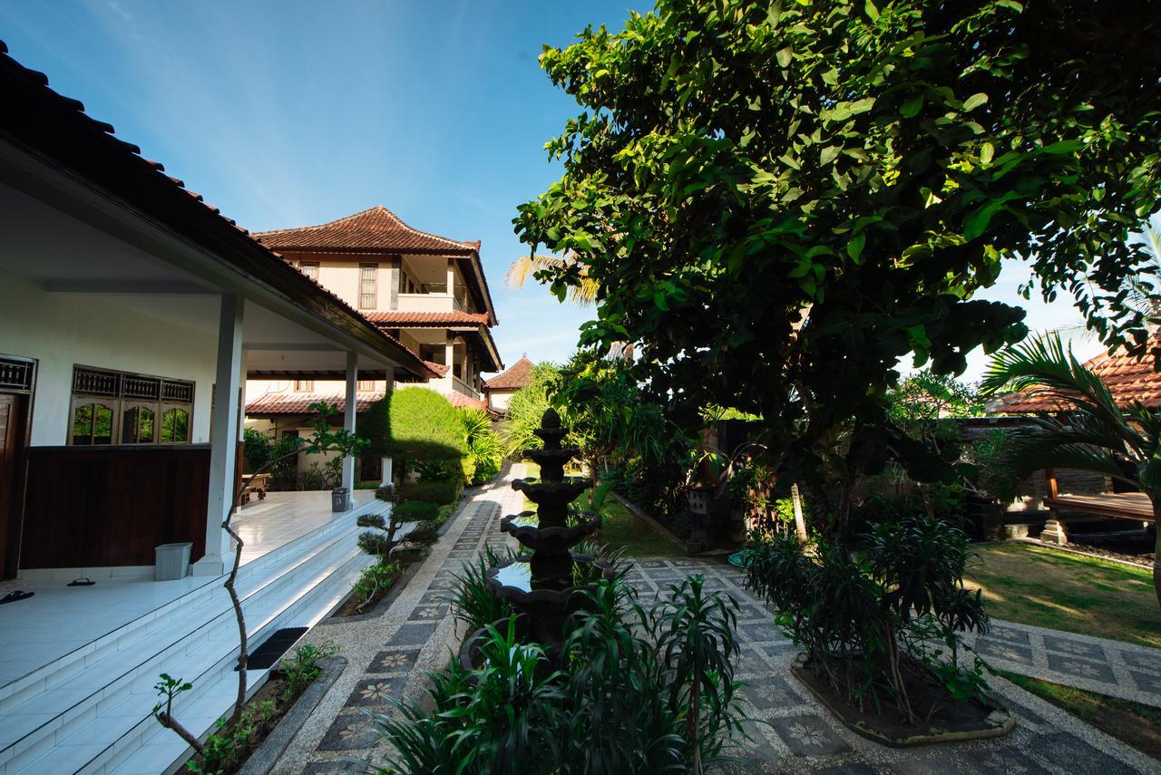 Puri Nusa Beach Hotel Нуса-Лембонган Екстер'єр фото