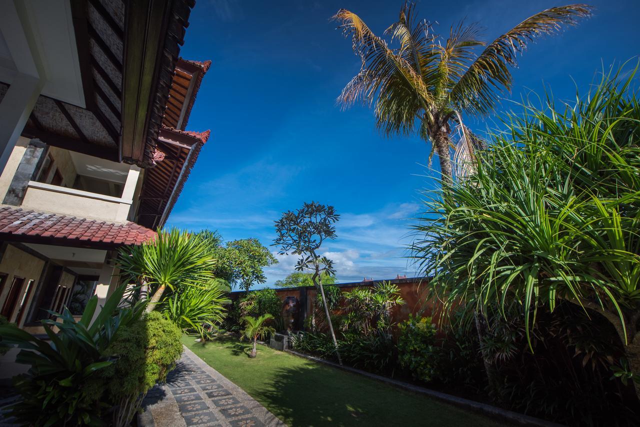 Puri Nusa Beach Hotel Нуса-Лембонган Екстер'єр фото